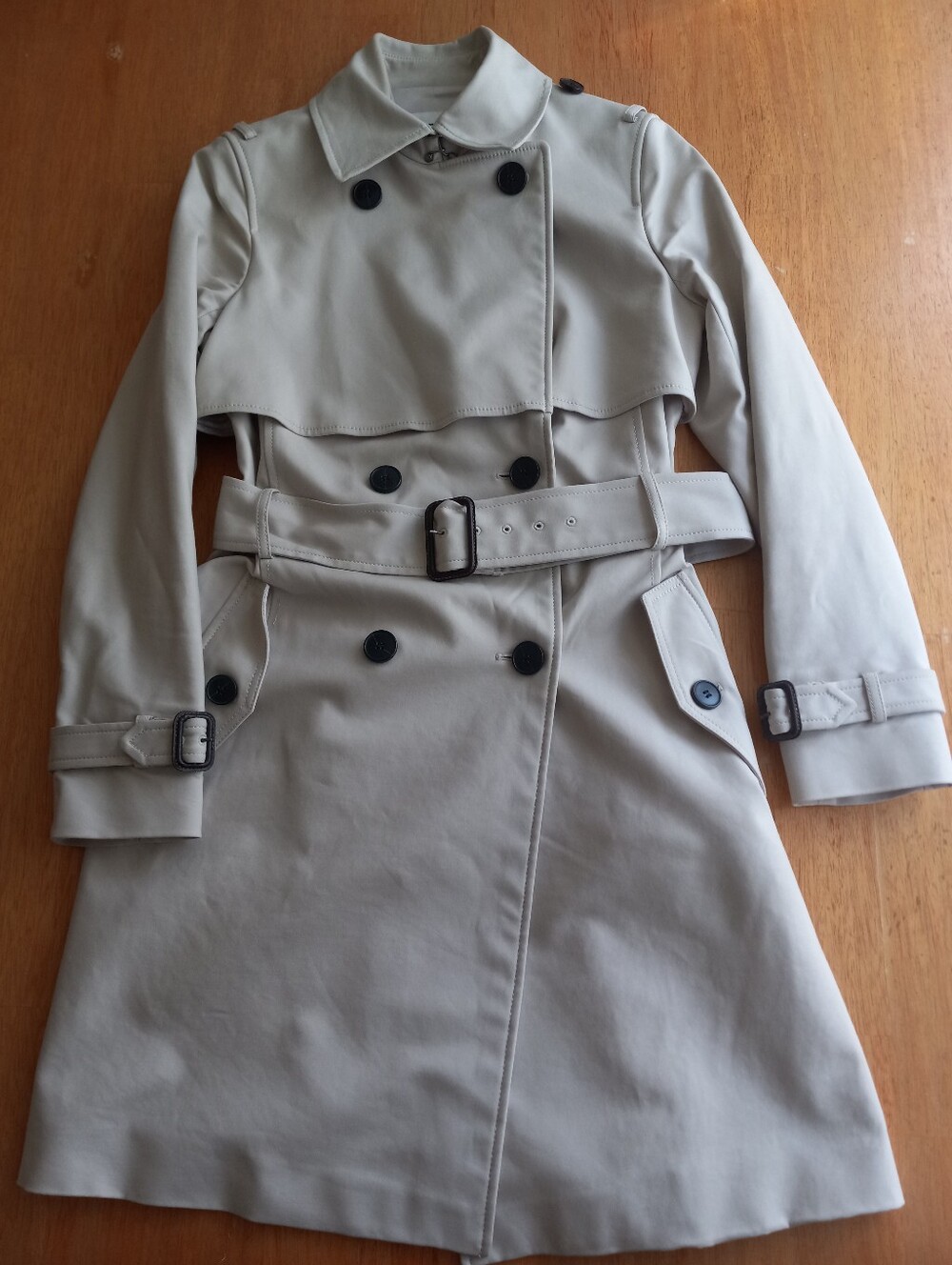 Club Monaco Light Beige Double-Breasted Trench Coat with Belt Medium